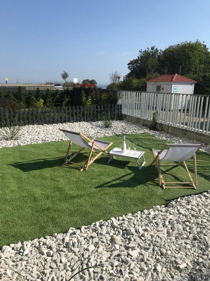 Апартаменты Ive'S Gardenia Seaside Дзивнув Экстерьер фото
